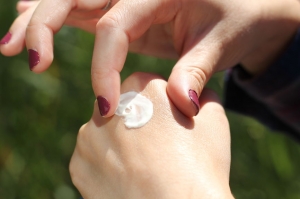 4 Reasons Why Moisturiser Is Essential for Your Skin 4 Reasons Why Moisturiser Is Essential for Your Skin